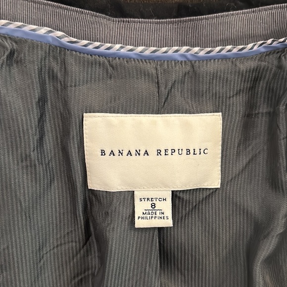 Banana Republic Black Wool Suit Jacket Stretch Size 8 Fully Lined Two Button - Picture 6 of 8